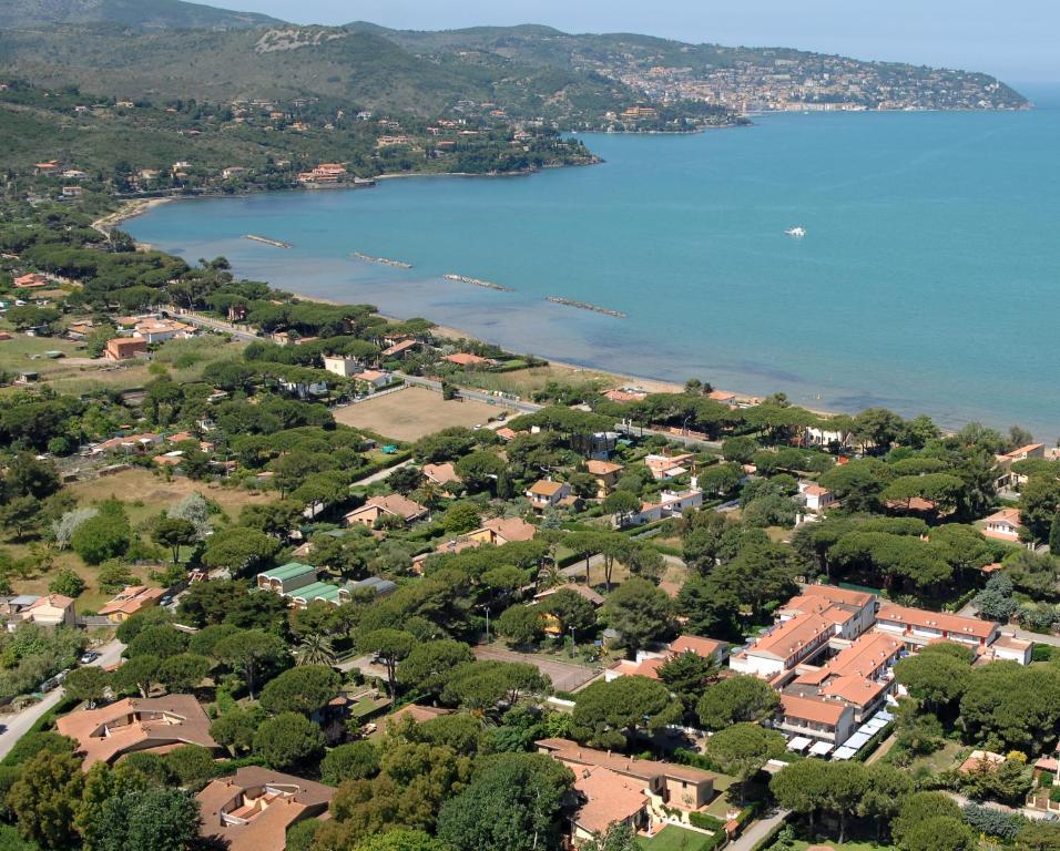 Rta Airone Aparthotel Orbetello Eksteriør bilde
